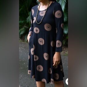 Komil Black Cocoon Long Sleeve Graphic Print Midi Dress Size Small